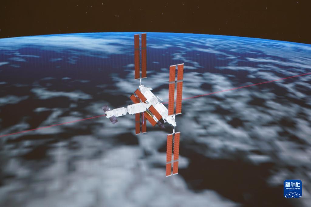 天舟五号货运飞船与空间站组合体完成自主快速交会对接 中国航天员首次在空间站迎接货运飞船来访-广东台荔枝网